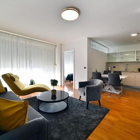 Lavir Apartment With Parking Zagreb Exterior foto