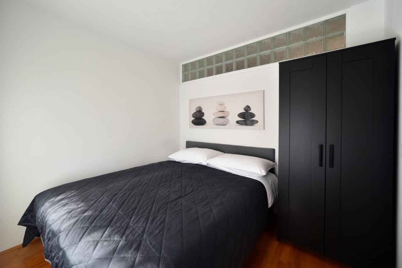 Lavir Apartment With Parking Zagreb Exterior foto