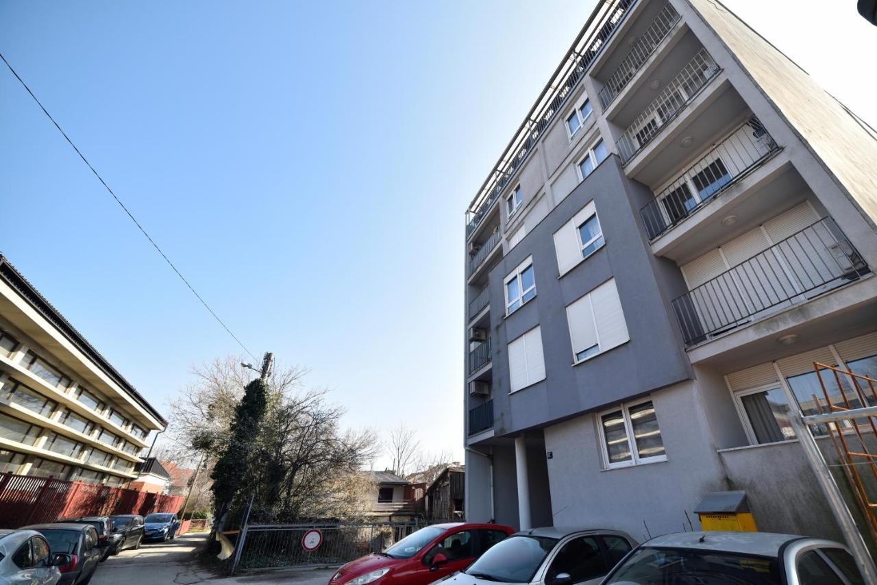 Lavir Apartment With Parking Zagreb Exterior foto